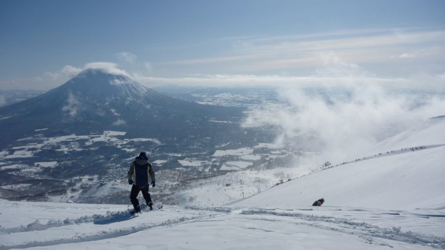 Powder+central%3A+skiing+in+Niseko%2C+Japan