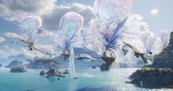 The iconic airship scene in "Avatar: Fire and Ash" [Photo Courtesy of 20th Century Studios]
